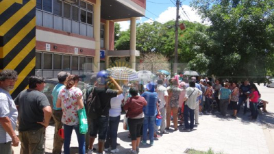 Registro de huellas en Anses: Zdero dice que las largas filas se produjeron por una confusión