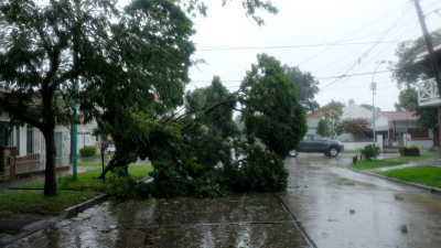 Muere un joven por el temporal que azotó la Costa Atlántica y La Plata