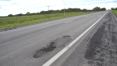 Preocupa el deterioro de la ruta 16, recién repavimentada