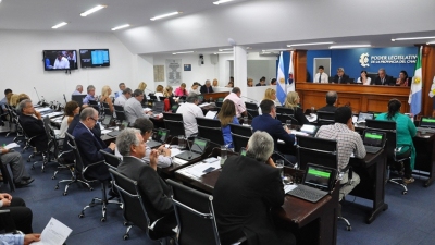 Otros 150 pases a planta en la Legislatura