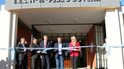 Peppo habló de compromiso educativo en la inauguración de los ciclos lectivos inicial y secundario