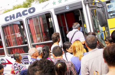Se suman nuevos colectivos al servicio Chaco-Corrientes con el sistema Sube