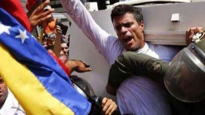 El opositor venezolano Leopoldo López salió de prisión y está bajo arresto domiciliario