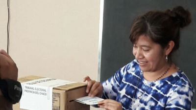 Andrea Charole votó en Castelli y destacó “mayor concurrencia que en las Paso"