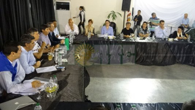 Peppo pidió a los intendentes que participen con más intensidad en la campaña electoral