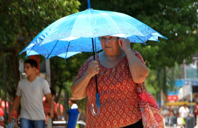 El verano llegaría con temperaturas más bajas que las habituales
