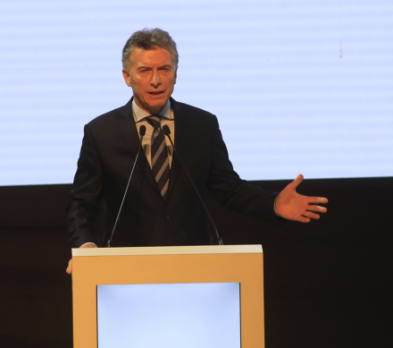 Macri submarino.jpg