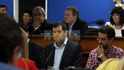 Interpelación a Ocampo: docentes, partidos políticos y movimientos sociales se manifestaron en la Legislatura