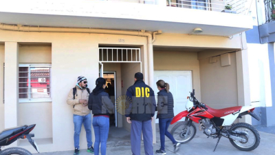 La casa del supuesto “cobrador” de publicidades también es allanada