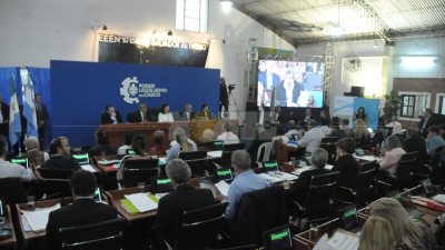 El lunes continuarán analizando el desafuero contra Echezarreta