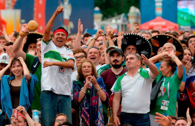 Rusia y los hinchas latinoamericanos, encantados de conocerse