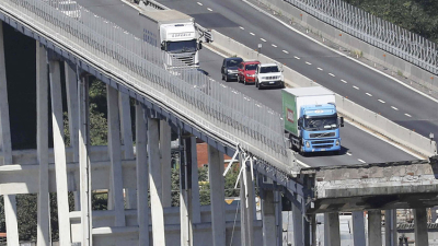 Amputada de su puente principal, Génova teme el caos