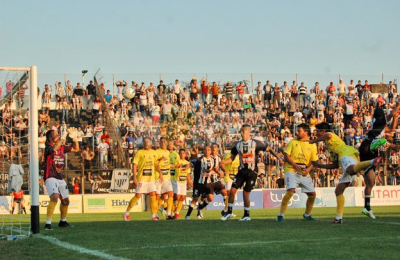 For Ever empezó con un empate en el Federal A