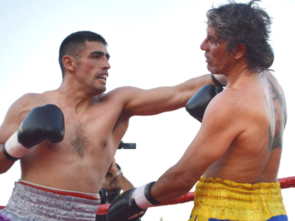 <p>Boxeo profesional: Orellana vs Mancuello. Foto: <strong>Hugo Eduardo Escobar/Norte.</strong></p>