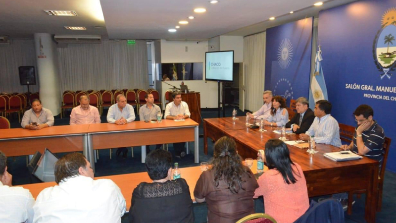 El gobierno planteó el apoyo al acuerdo con el FMI a intendentes y legisladores