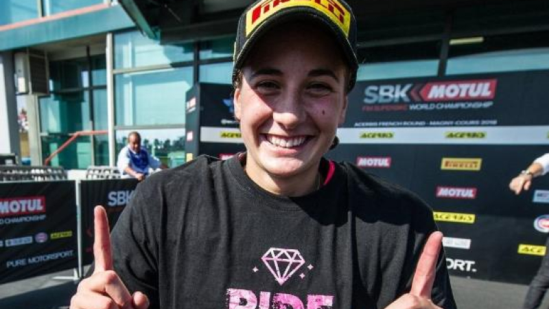 Ana Carrasco es la primera mujer en ganar mundial de motociclismo
