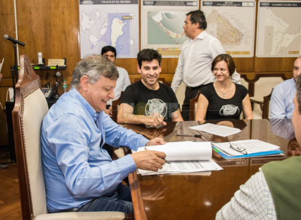 gobernador y red yaguarete1.jpg