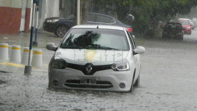 Fuertes chaparrones volvieron a causar inconvenientes en Resistencia