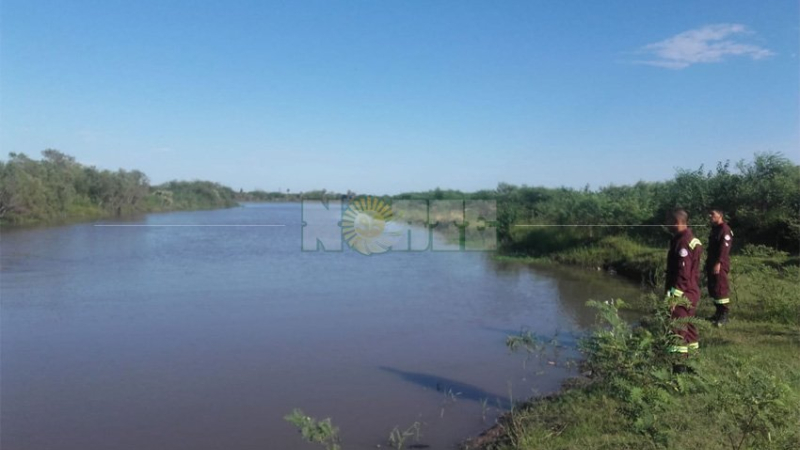 Buscan intensamente a un menor que se arrojó al canal de la Soberanía