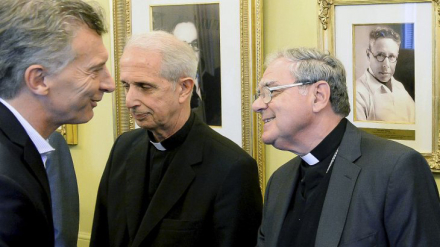 Macri obispos.jpg