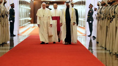 Francisco en la península arábiga, primera visita de un Papa a la cuna del islam