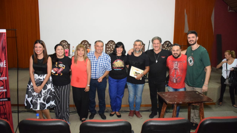 Los autores de la Cantata Chaqueña fueron homenajeados en Cosquín