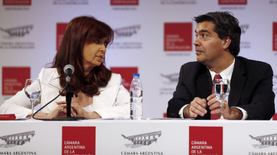 Para Capitanich, "si Cristina Kirchner va como candidata, puede ganarle a Macri"