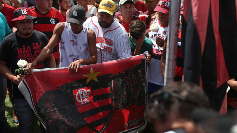 Luto en Río por muerte de juveniles del Flamengo