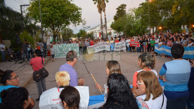 Las Breñas: Docentes autoconvocados iniciaron la tercera semana de protesta