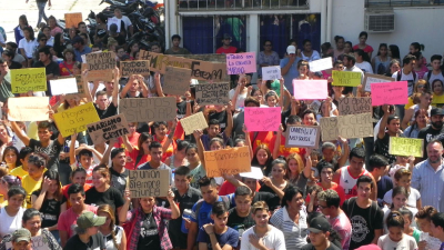 Protesta ante el cierre de la Escuela Mariano Ferreyra