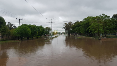 Se cumplió el alerta meteorológico y el sudoeste chaqueño quedó bajo agua