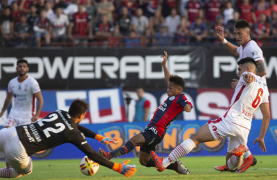 San Lorenzo y Huracán dejaron todo para la revancha