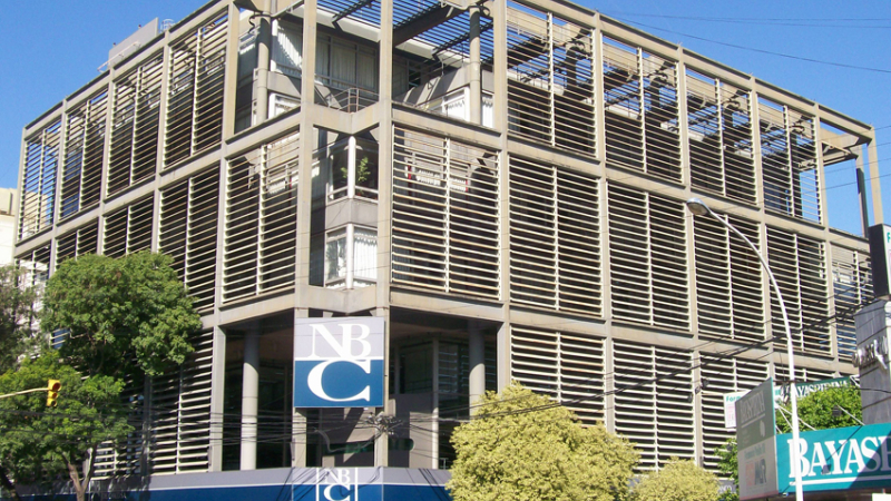 El 30 de abril no habrá actividad en los bancos