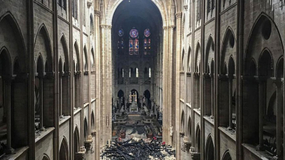 Macron quiere reconstruir Notre Dame “en cinco años”