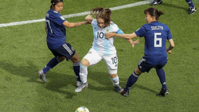 Argentina choca con Inglaterra para seguir rompiendo barreras en el Mundial