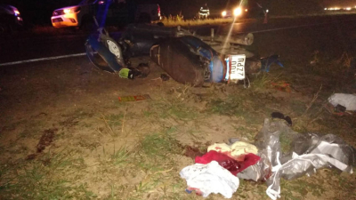 Ruta 89: Dos heridos graves al colisionar una moto con una camioneta