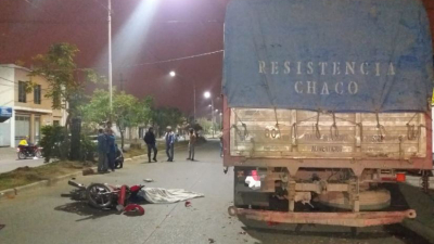 Accidente fatal en avenida Alberdi: una motociclista muerta