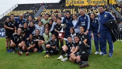 Goleó la selección femenina