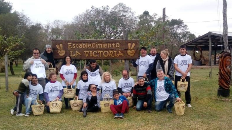 Establecimiento de turismo rural agasajó a escultores en San Martín