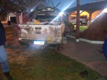 choque camioneta muro.jpg