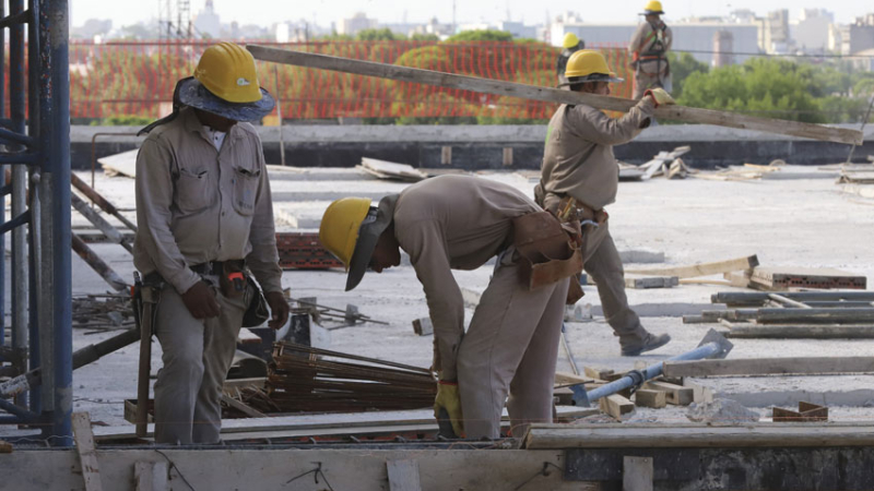 En el Chaco trabajadores y salarios de la construcción en caída libre