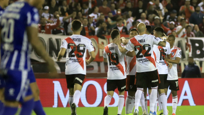 River fue muy superior y se metió en cuartos de la Copa Argentina