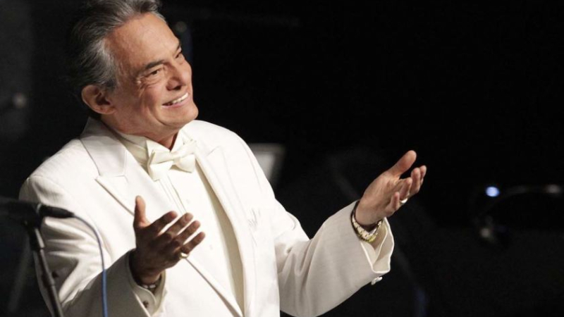 A los 71 años falleció el cantante José José