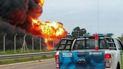 Tremenda explosión: camión con 37000 litros de nafta ardió en plena autovía