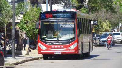 Tras casi dos días de paro, comienzan a circular los colectivos