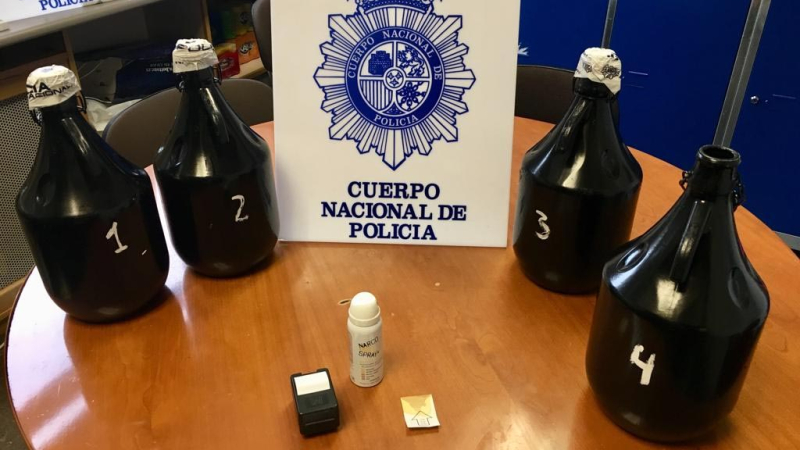 Secuestran en Madrid más de 20 litros de éxtasis líquido que iban a ser traficados a la Argentina