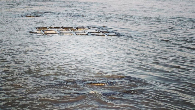 La bajante del Paraná dejó a la vista el túnel subfluvial
