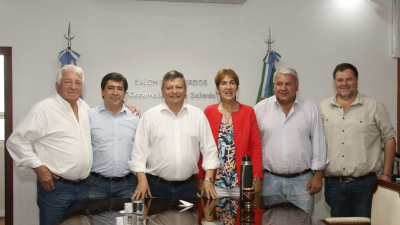 El gobernador con los intendentes electos: “Esto muestra otra realidad”