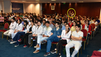? ¿Mujer de carne y hueso?: Otra toma de la "presencia misteriosa" en Casa de Gobierno