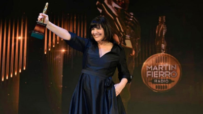 Elizabeth Vernaci es la primera mujer en ganar el Martín Fierro de Oro de la radio